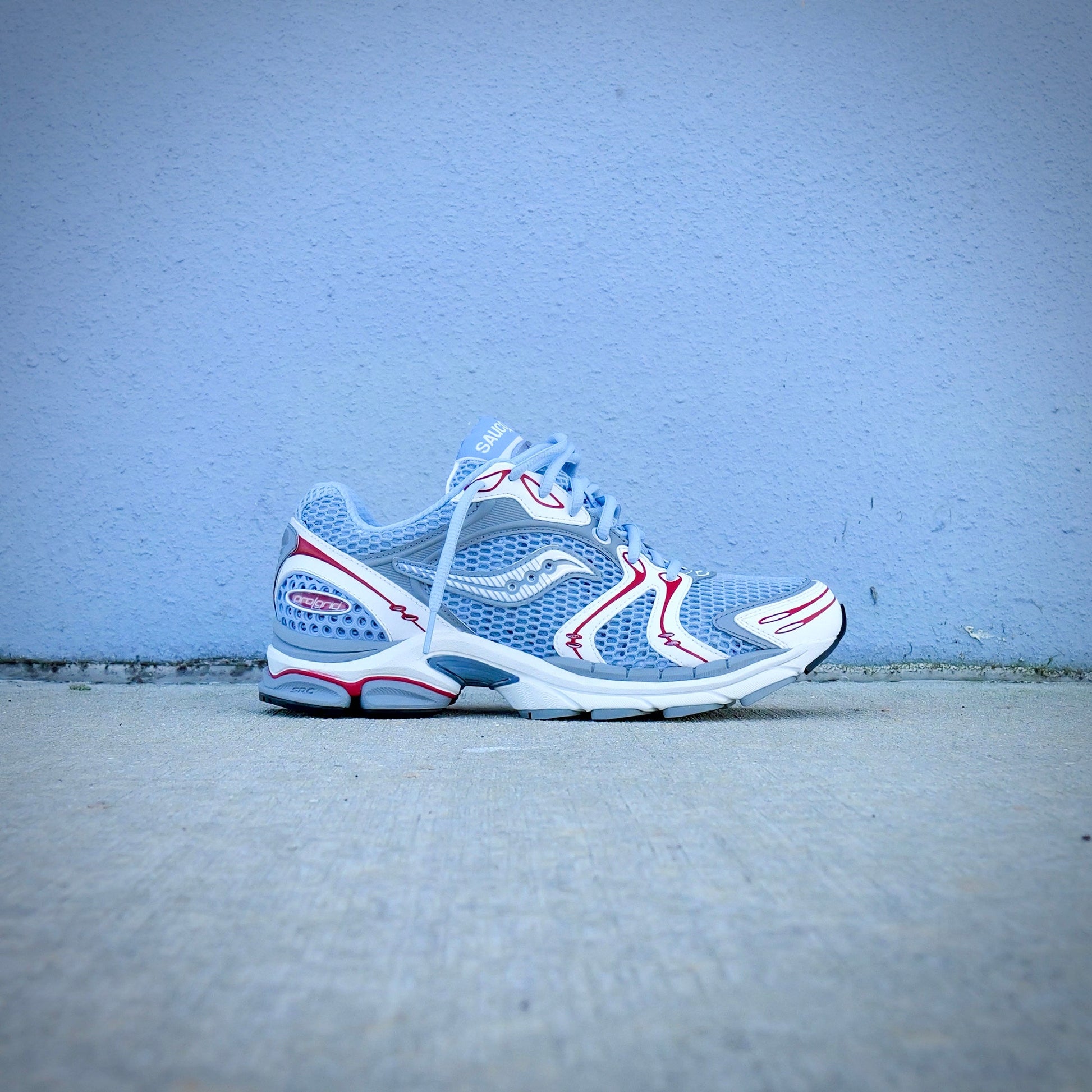Mens Saucony ProGrid Triumph 4 (Blue/White)